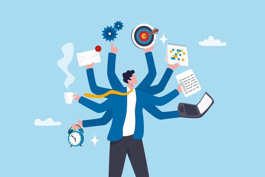 مقایسه مدیر همه فن حریف و تیم دیجیتال مارکتینگ